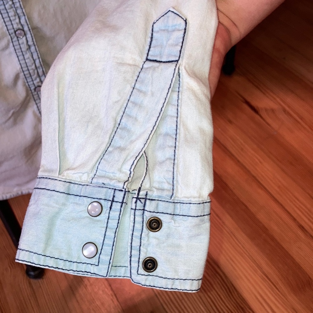 Arizona Jeans Co., soft chambray denim shirt - Picture 6 of 6